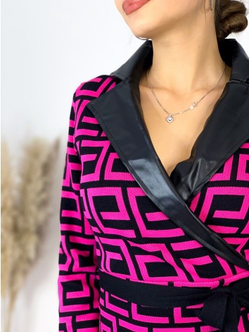 Dámske pletené šaty s koženkou a opaskom - cyklamenové