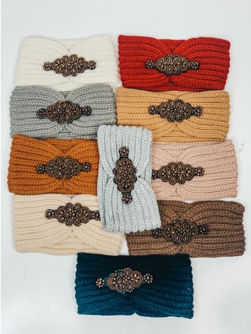 Dámska tmavo sivá pletená čelenka s brošňou