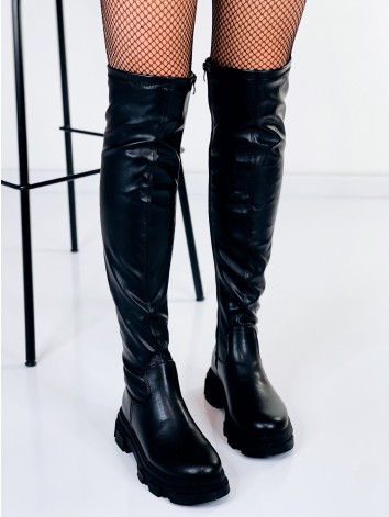 Dámske vysoké koženkové čižmy na nízkej platforme - čierne