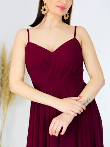 Dámske bordové elegantné spoločenské šaty v áčkovom strihu