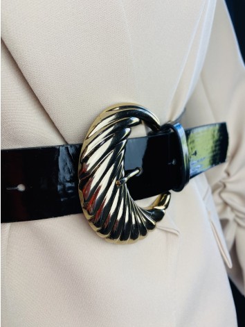 Dámsky čierny koženkový opasok