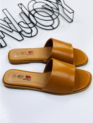 Dámske camel nízke šľapky Venus