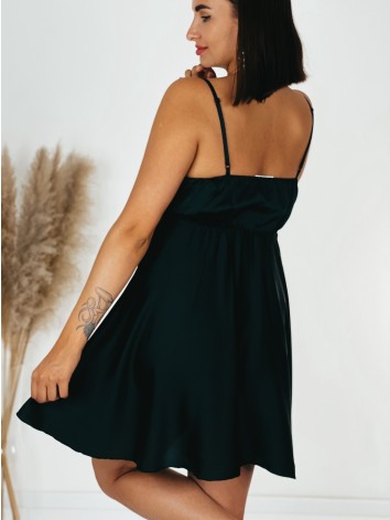 Dámske krátke saténové šaty na ramienka - čierne