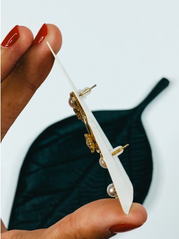 Dámske zlaté elegantné náušnice Perla