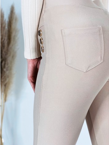 Dámske elastické nohavice s vysokým pásom a zlatými gombíkmi- béžové