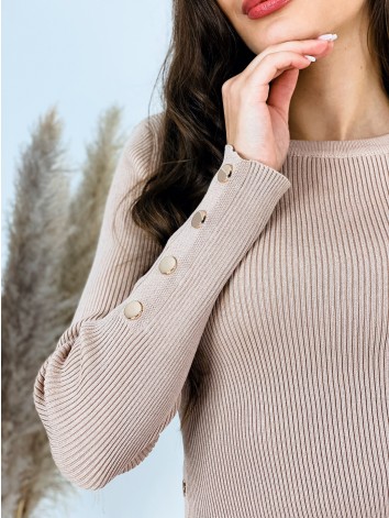 Dámsky predĺžený úpletový pulóver s gombíkmi - hnedý