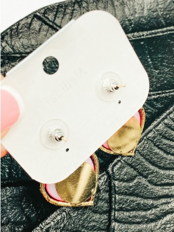 Dámske matné zlato-červené náušnice LOVE