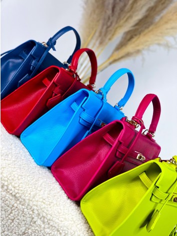 Dámska kufríková kabelka s remienkom - červená