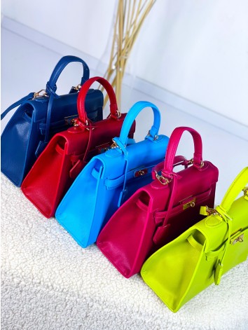 Dámska kufríková kabelka s remienkom - červená