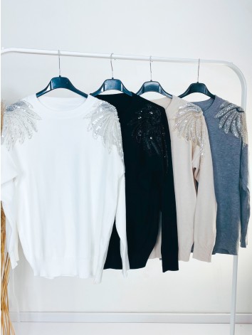 Dámsky čierny sveter s kamienkami na ramenách