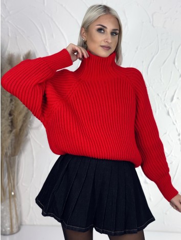 Červený dámsky hrubý rolákový sveter v oversize strihu