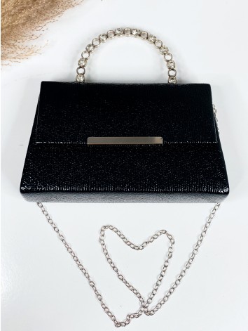 Čierna spoločenská kabelka s ozdobnými kamienkami a remienkom