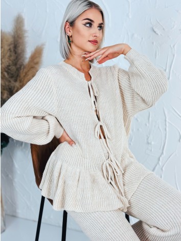 Dámska béžová pletená súprava nohavice + svetrík s viazaním