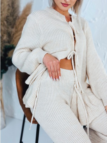 Dámska béžová pletená súprava nohavice + svetrík s viazaním