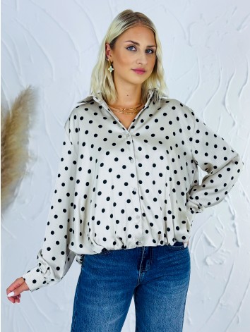 Dámska béžová saténová blúzka s čiernymi bodkami | Elegantná košeľa s golierom
