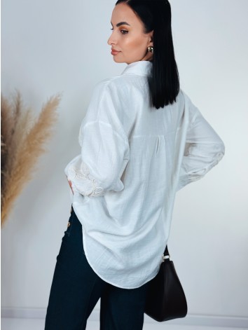 Dámska biela predĺžena oversize košeľa s výšivkou