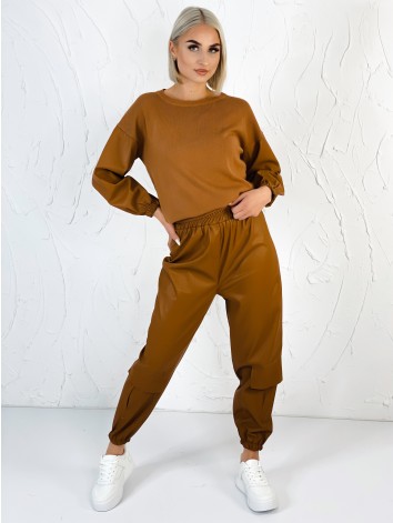 Dámska camel exkluzívna koženková súprava s našitými vreckami