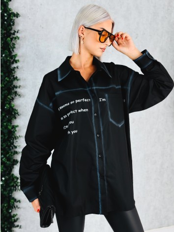 Dámska čierna oversize košeľa s kontrastnými detailmi a nápisom