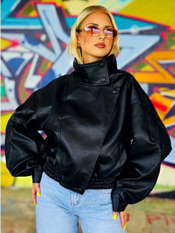 Dámska čierna oversized koženka so štruktúrou