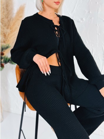 Dámska čierna pletená súprava nohavice + svetrík s viazaním