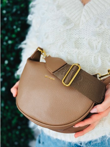 Dámska crossbody kabelka s nastaviteľným popruhom - svetlo hnedá