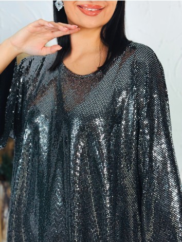 Dámska flitrovaná tunika alebo šaty aj pre moletky v striebornej farbe, alebo aj ako šaty, vhodná na vianočný večierok, silvestrovskú párty.