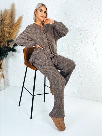 Dámska hnedá pletená súprava nohavice + svetrík s viazaním