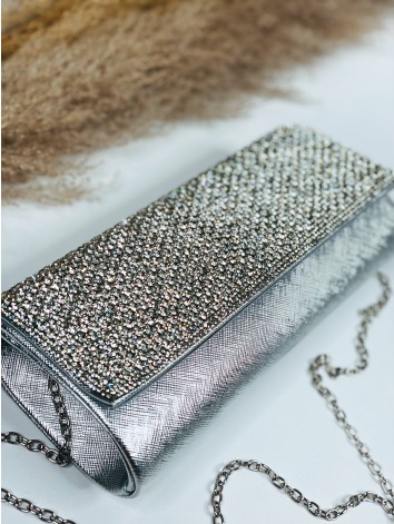 Dámska strieborná spoločenská kabelka s kamienkami a remienkom