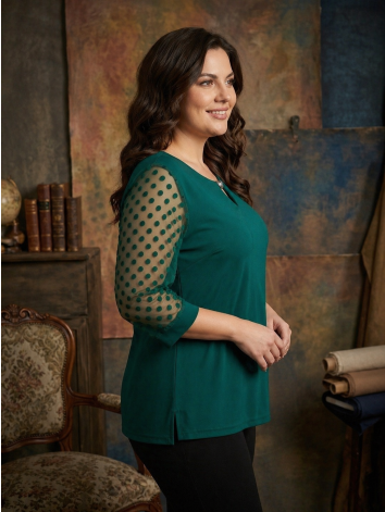 Dámska zelená blúzka s bodkovanými rukávmi pre moletky