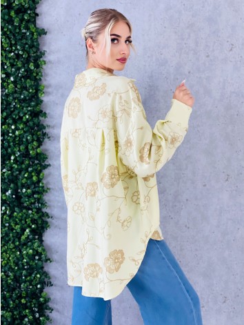 Dámska žltá oversize blúzka s nášivkami