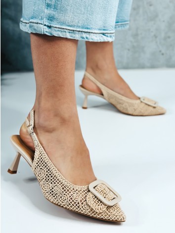 Dámske béžové čipkované lodičky na nízkom opätku
