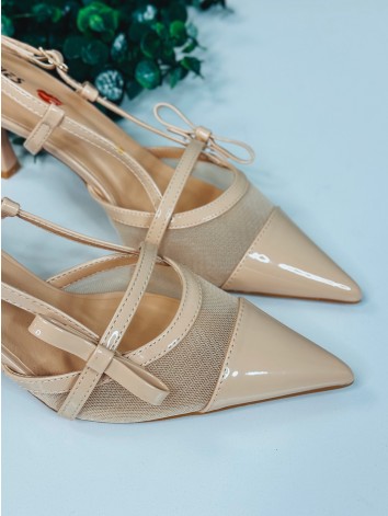 Dámske béžové sandále na nízkom opätku Merina