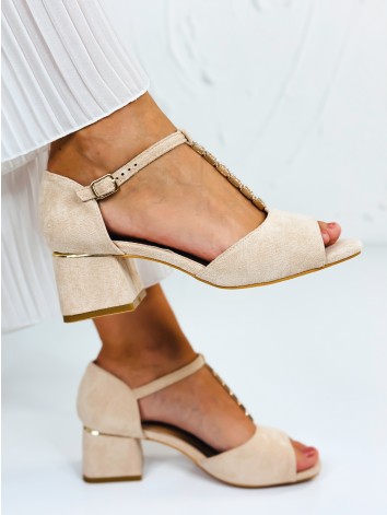 Dámske béžové semišové sandále na nízkom opätku