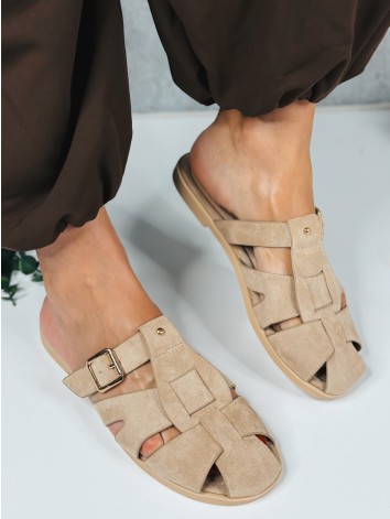 Dámske béžové semišové šľapky s prepletaním