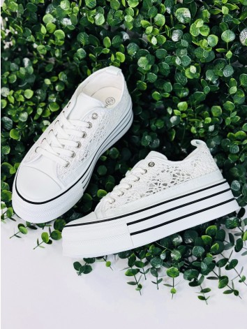 Dámske biele háčkované plátené tenisky na vysokej platforme