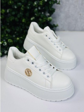 Dámske biele koženkové tenisky na vyvýšenej platforme