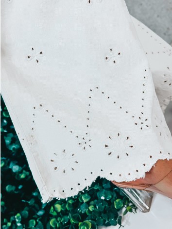 Dámske biele madeira široké rifle s výšivkou