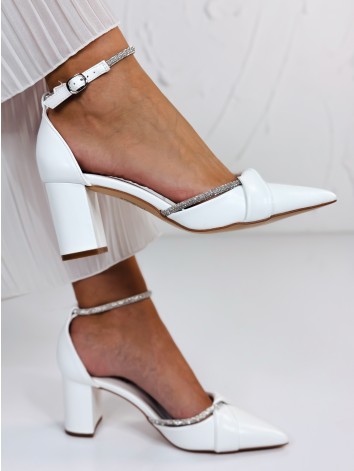 Dámske biele sandále s ozdobnými kamienkami Pelora