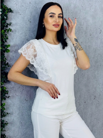 Dámske biele tričko s čipkovanými rukávmi Alona
