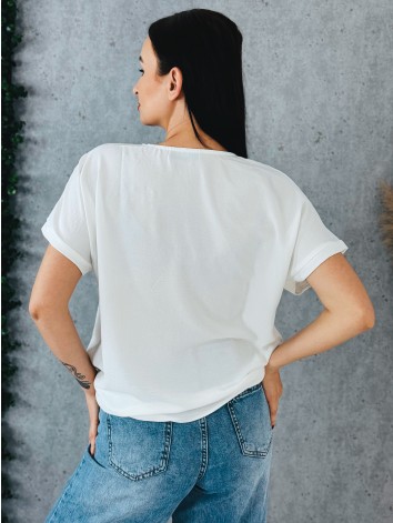 Dámske biele tričko s kvetovanou aplikáciou a perlami