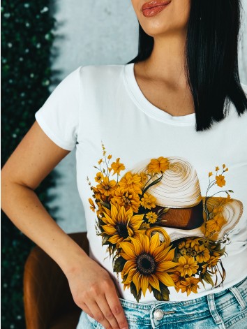 Dámske biele tričko s potlačou klobúka a slnečníc