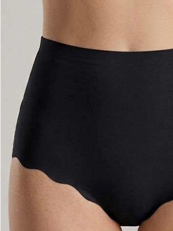 Dámske čierne elastické sťahovacie prádlo s vlnkovým efektom