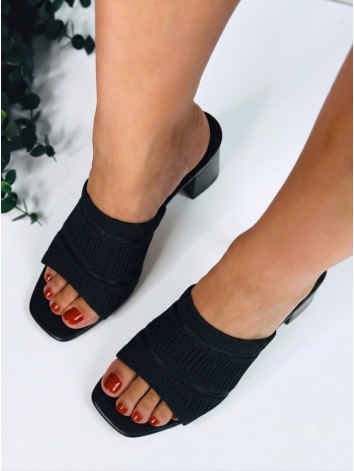 Dámske čierne elegantné šľapky na hrubom opätku