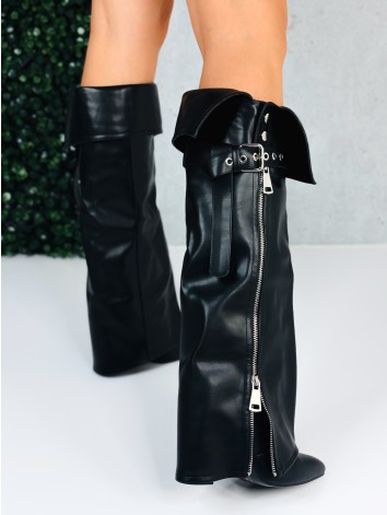 Dámske čierne extravagantné čižmy so zipsom