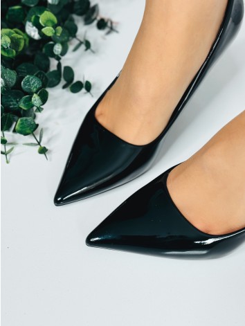 Dámske čierne lesklé lodičky