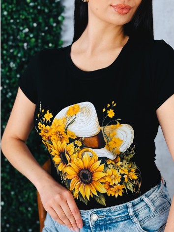 Dámske čierne tričko s potlačou klobúka a slnečníc