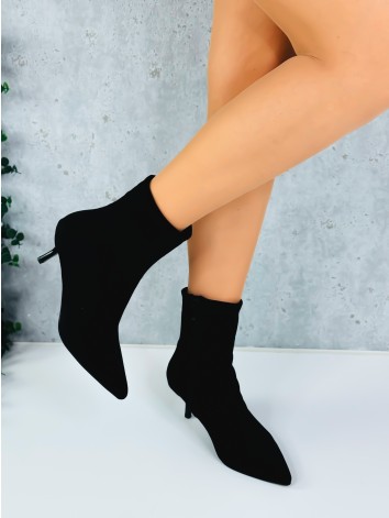 Dámske členkové semišové čižmy na nízkom opätku - čierne