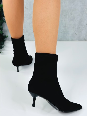 Dámske členkové semišové čižmy na nízkom opätku - čierne