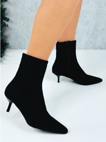 Dámske členkové semišové čižmy na nízkom opätku - čierne
