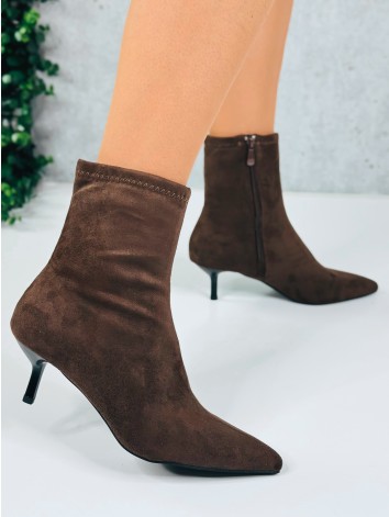 Dámske členkové semišové čižmy na nízkom opätku - hnedé